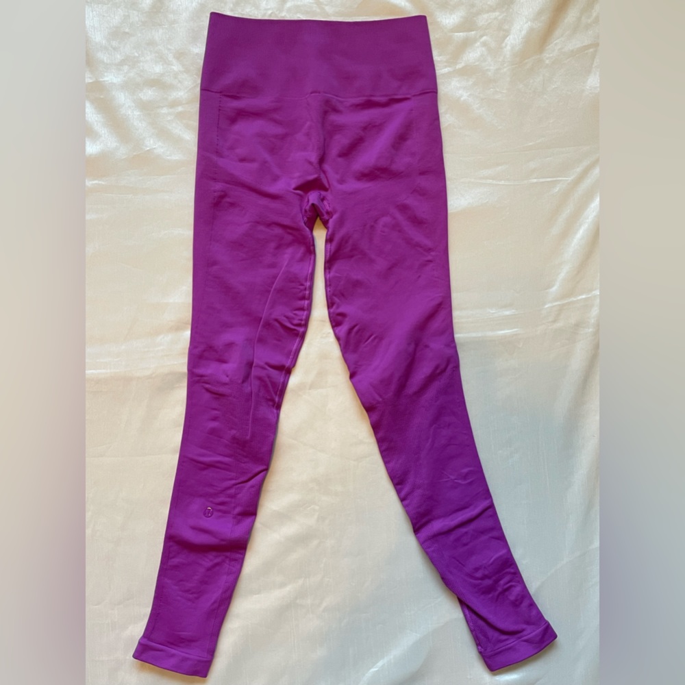 Lululemon Zone In Tight in Tender Violet - Picture 5 of 9